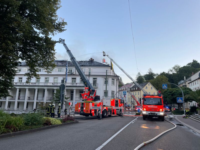 Dachstuhlbrand in der Baden-Badener Innenstadt